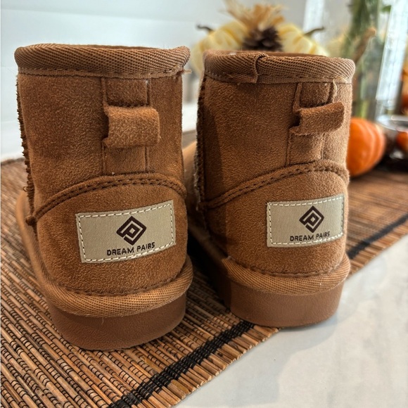 Classic Kids Faux Fur Lined Snow Boot 7C - Picture 5 of 7